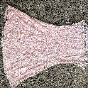 Woman’s pink Lace dress